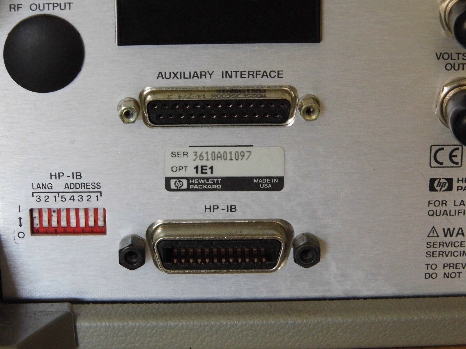 AT HP 83752A .01-20GHz Synthesized Signal Sweeper w/opt. 1E1 & cal. w/data AT HP 83752A .01-20GHz Synthesized Signal Sweeper w/opt. 1E1 & cal. w/data